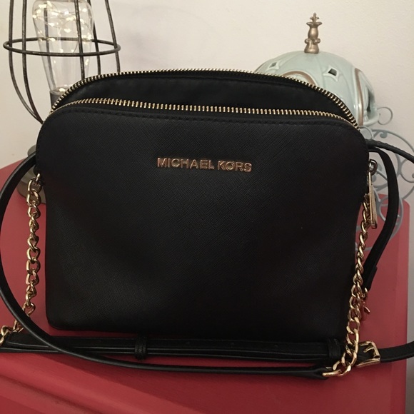 MICHAEL KORS AUTHENTIC DOME CROSSBODY BLACK ‘CINDY - Picture 3 of 3